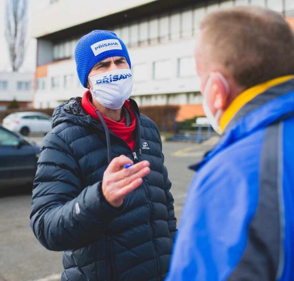 Pochybná zakázka na antigenní testy do škol