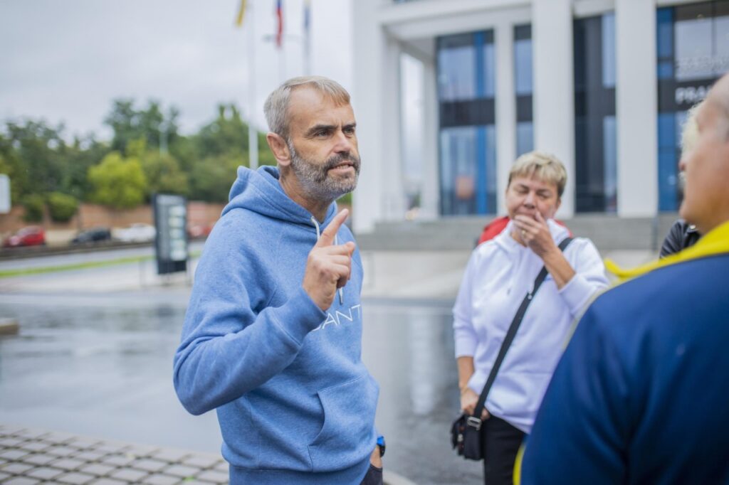 Ministr spravedlnosti Blažek by měl kvůli únikům informací z trestního spisu rezignovat