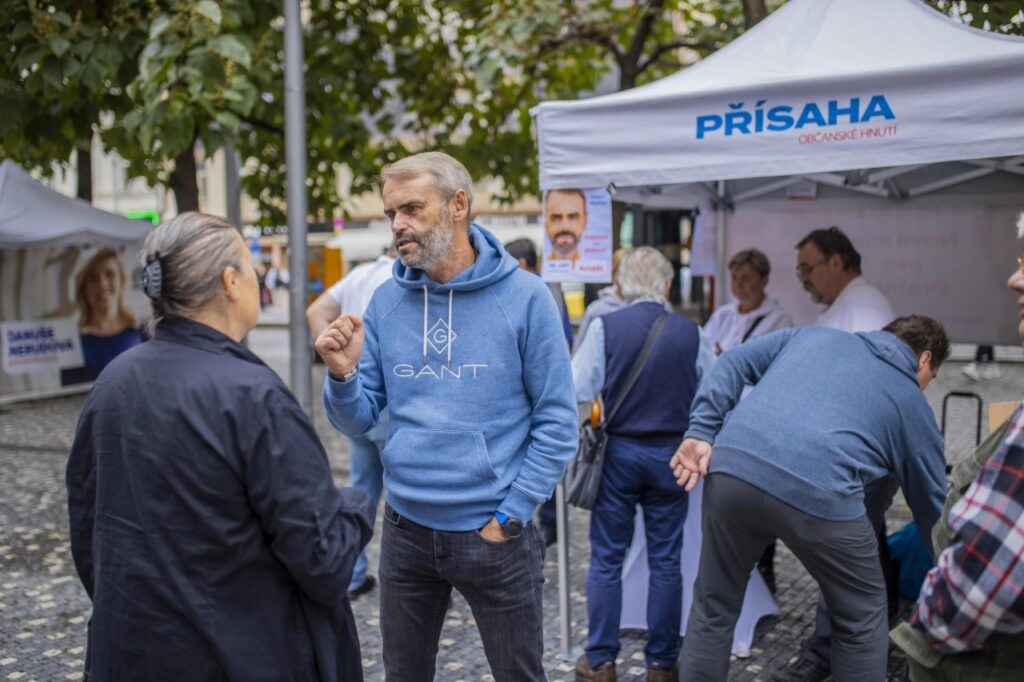 Prezident Pavel promarnil šanci sjednotit společnost. Odmítl vetovat zákon o valorizaci důchodů