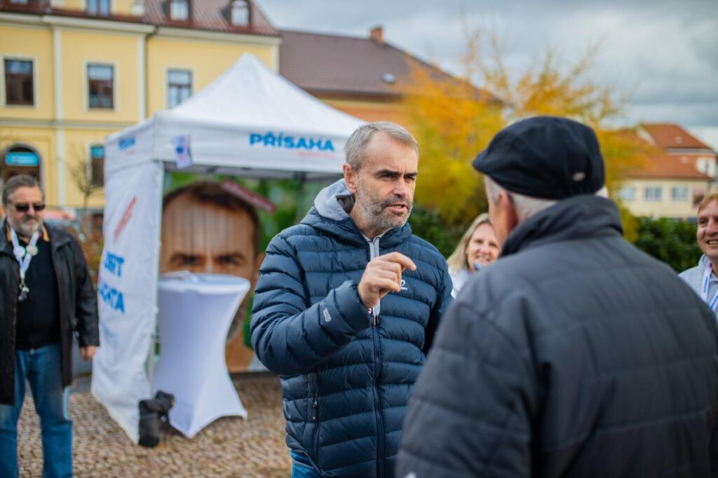 Bájný plán Fialovy vlády na zastavení covidu neexistuje